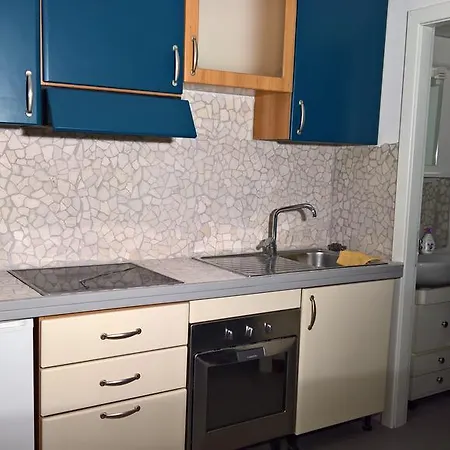 Apartament Mare *